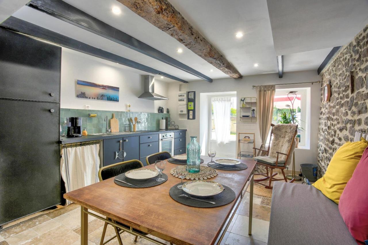 La Quinardais - Charmante Maison Avec Terrasse Saint-Samson-sur-Rance Exteriör bild
